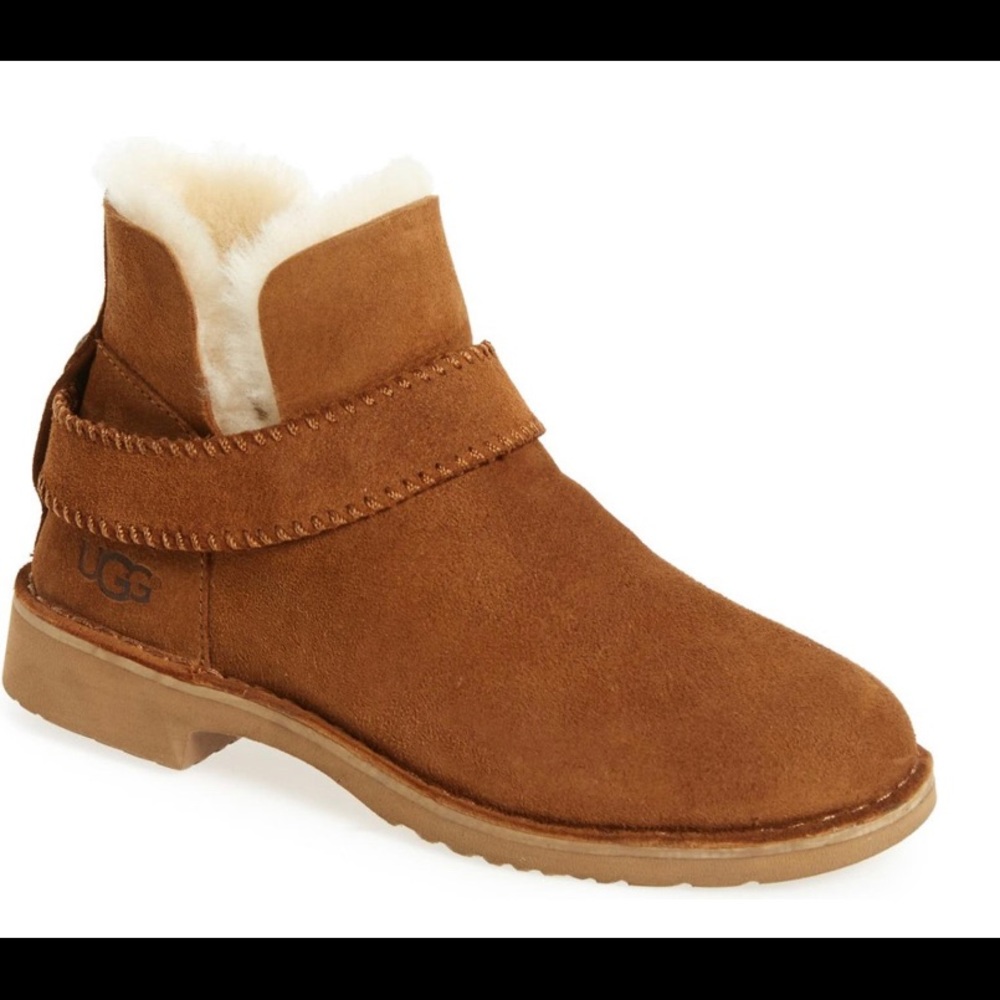 UGG McKay Water Bootz size 7